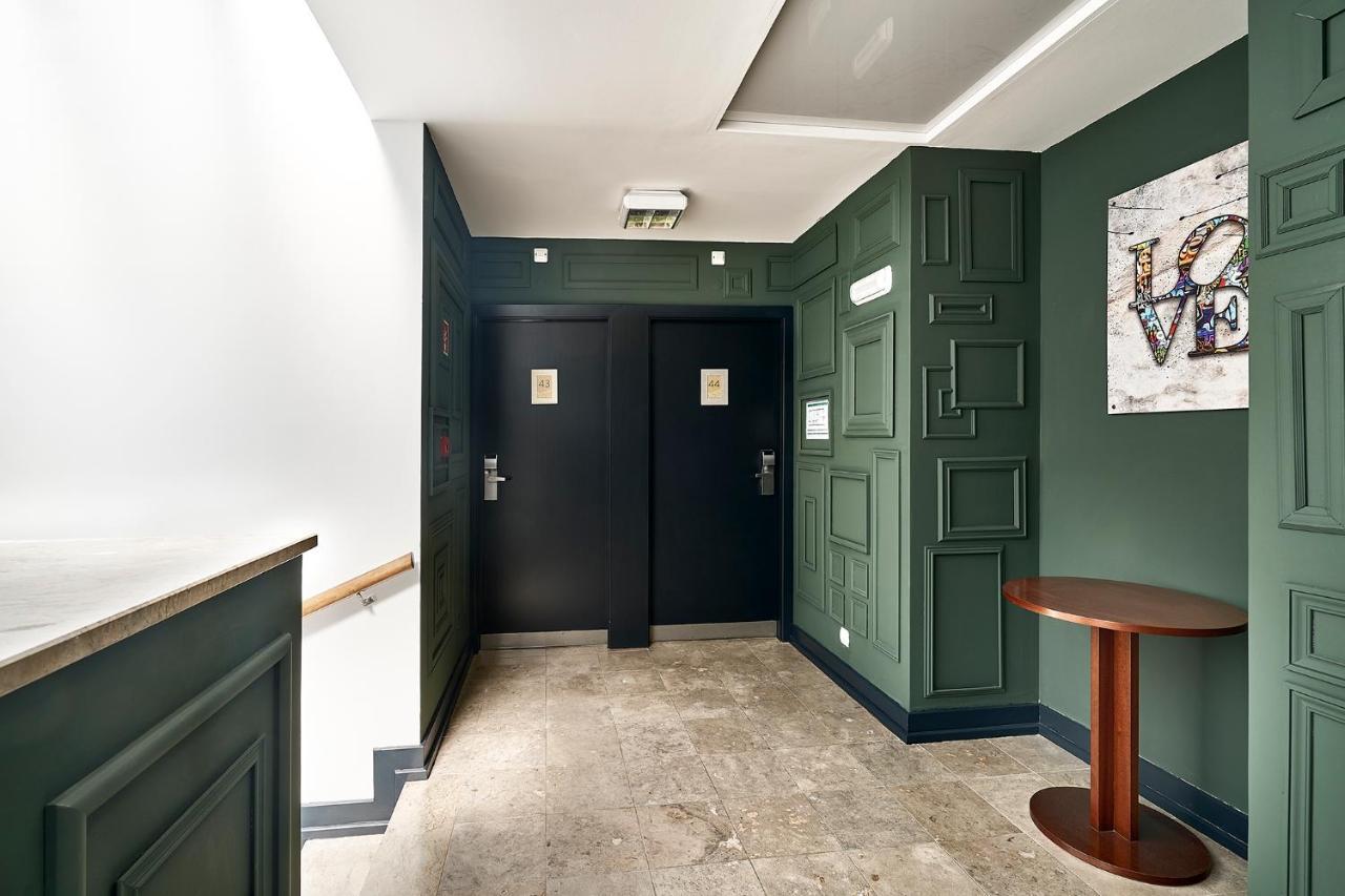 Galeria Suite Hotel Aveiro Bagian luar foto