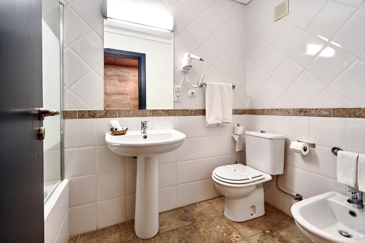 Galeria Suite Hotel Aveiro Bagian luar foto