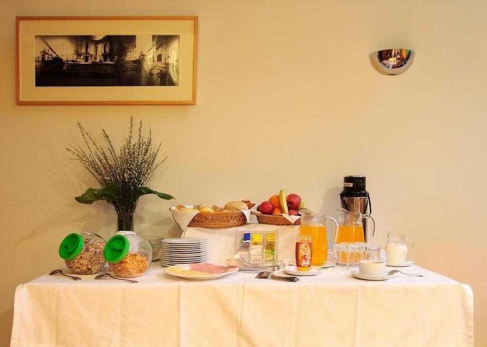 Galeria Suite Hotel Aveiro Bagian luar foto