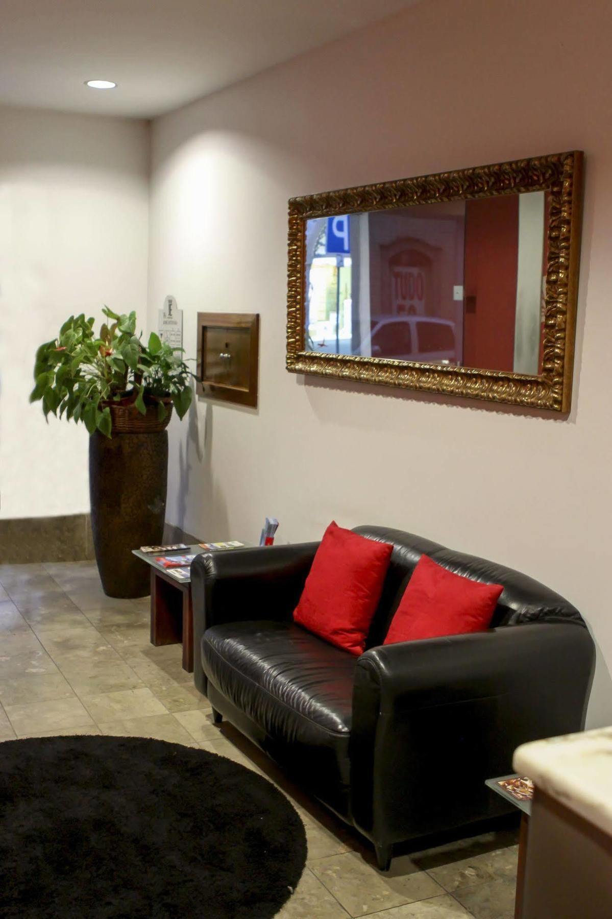 Galeria Suite Hotel Aveiro Bagian luar foto